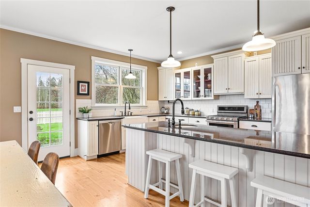 2749 Murphy Place, Bellingham, WA 98226