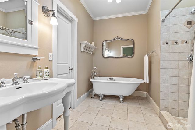 2749 Murphy Place, Bellingham, WA 98226