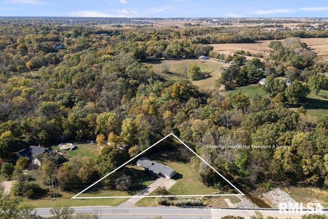 18378 WELLS FERRY Road, Bettendorf, IA 52722