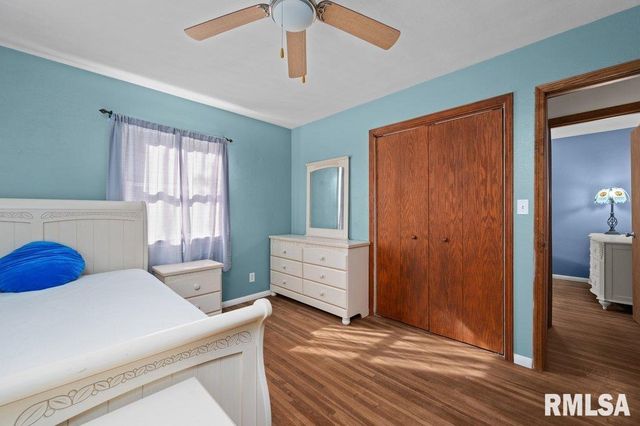 18378 WELLS FERRY Road, Bettendorf, IA 52722