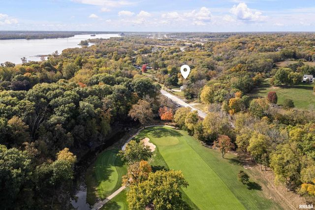 18378 WELLS FERRY Road, Bettendorf, IA 52722