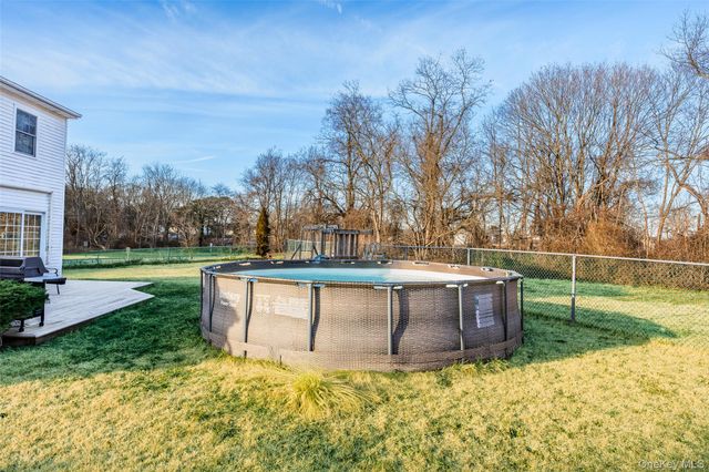 1191 E 3rd Avenue, Bay Shore, NY 11706