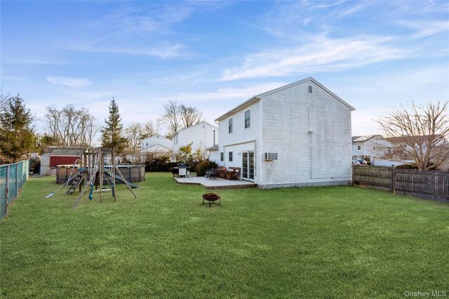 1191 E 3rd Avenue, Bay Shore, NY 11706