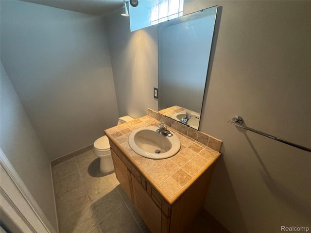 26301 Fernwood Street, Roseville, MI 48066