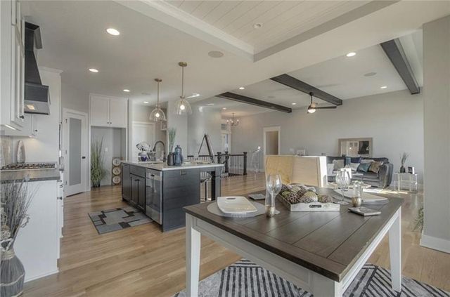 2303 SW Serena Place, Lee's Summit, MO 64082