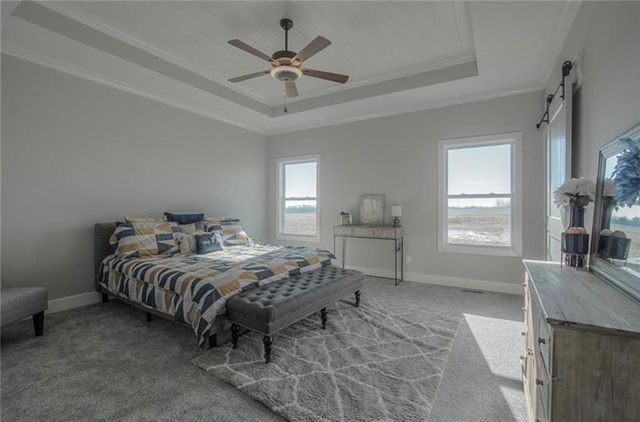 2303 SW Serena Place, Lee's Summit, MO 64082