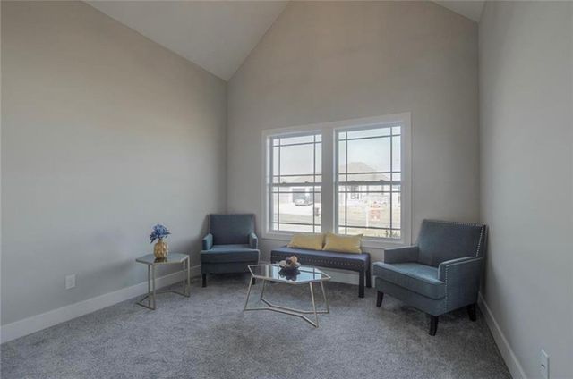 2303 SW Serena Place, Lee's Summit, MO 64082