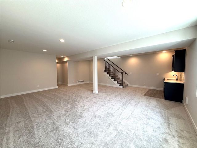 2303 SW Serena Place, Lee's Summit, MO 64082