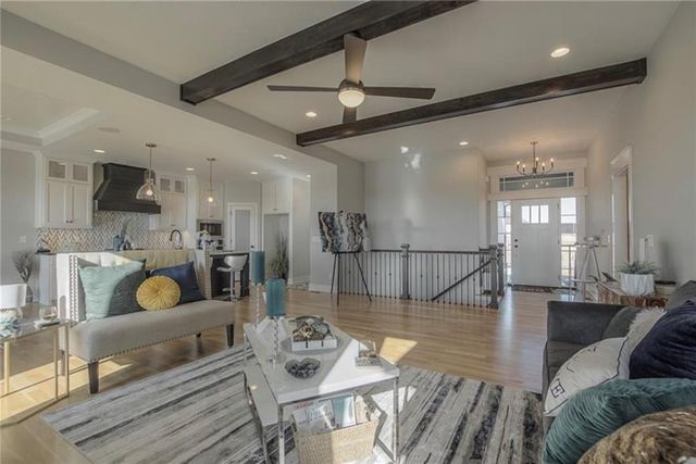 2303 SW Serena Place, Lee's Summit, MO 64082