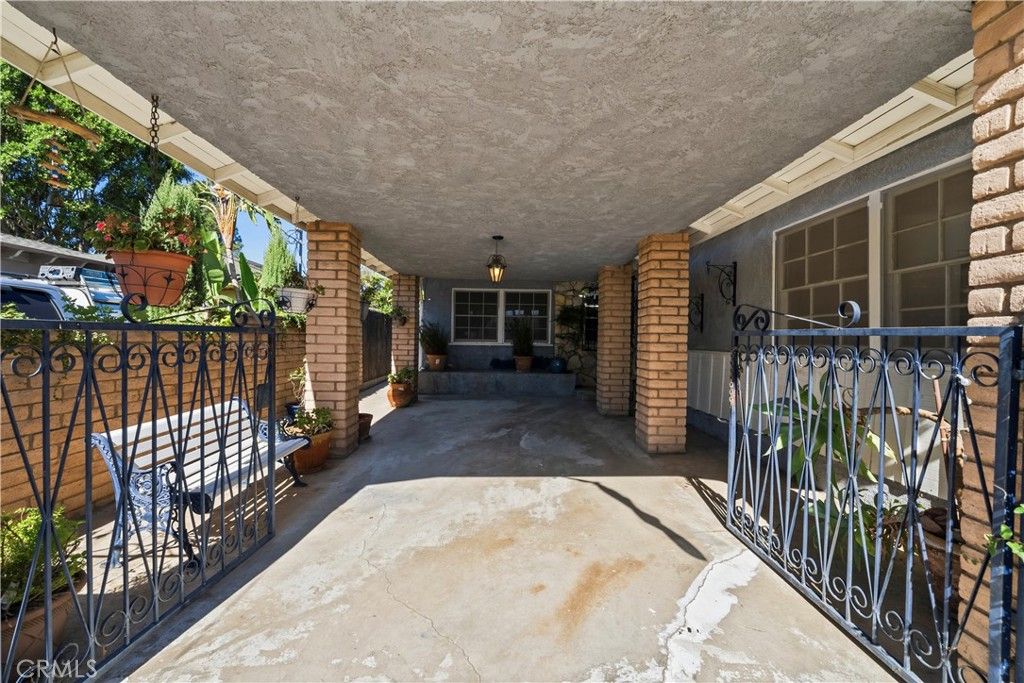 15253 La Valle Street, Sylmar, CA 91342 — photo 2