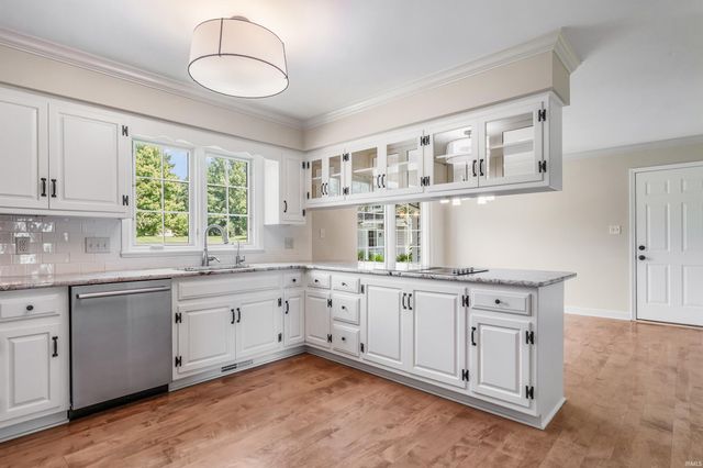 5912 North Bridge Road, Fort Wayne, IN 46814