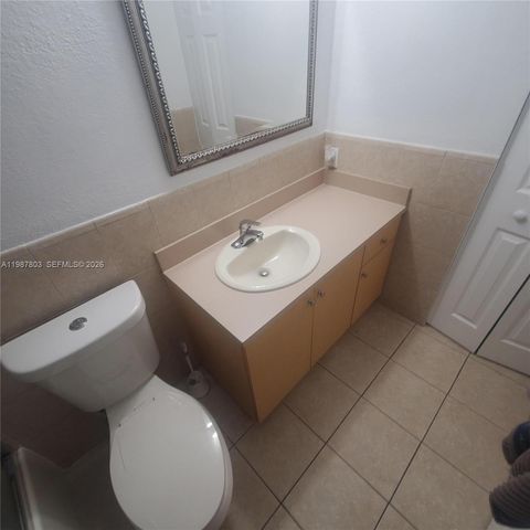 7151 Miami Lakes Dr P36, Miami Lakes, FL 33014