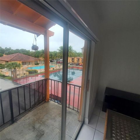 7151 Miami Lakes Dr P36, Miami Lakes, FL 33014