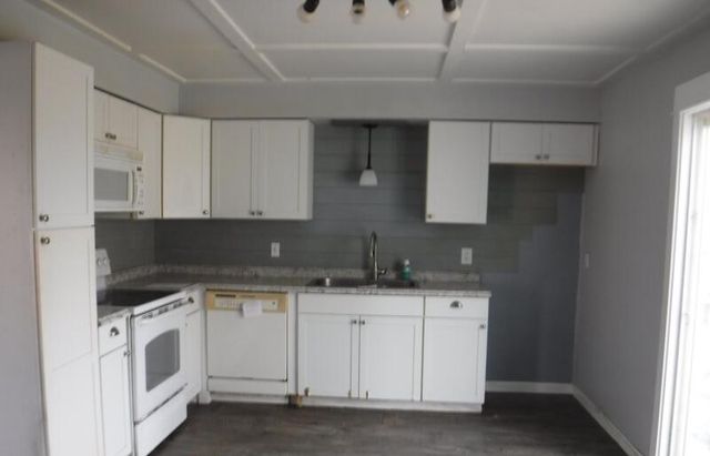 206 Clark Street, Decatur Vllg, MI 49045