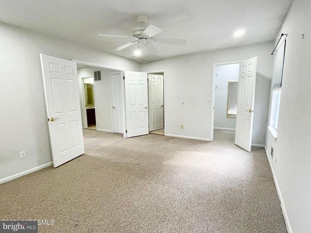 21 EVERGREEN DR, East Windsor, NJ 08520