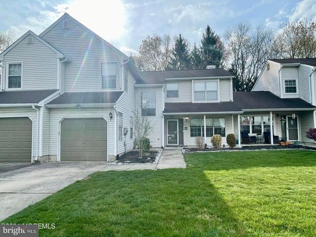 21 EVERGREEN DR, East Windsor, NJ 08520