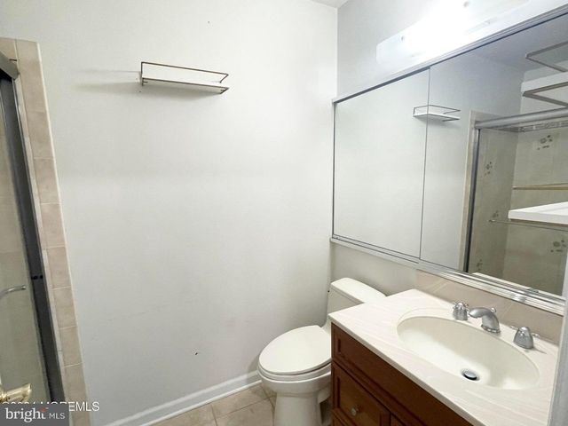 21 EVERGREEN DR, East Windsor, NJ 08520