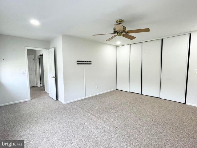 21 EVERGREEN DR, East Windsor, NJ 08520