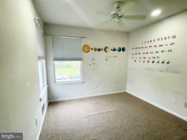 21 EVERGREEN DR, East Windsor, NJ 08520