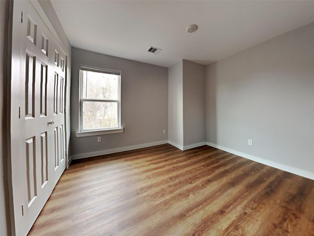 8639 Sunderland Road, Houston, TX 77028