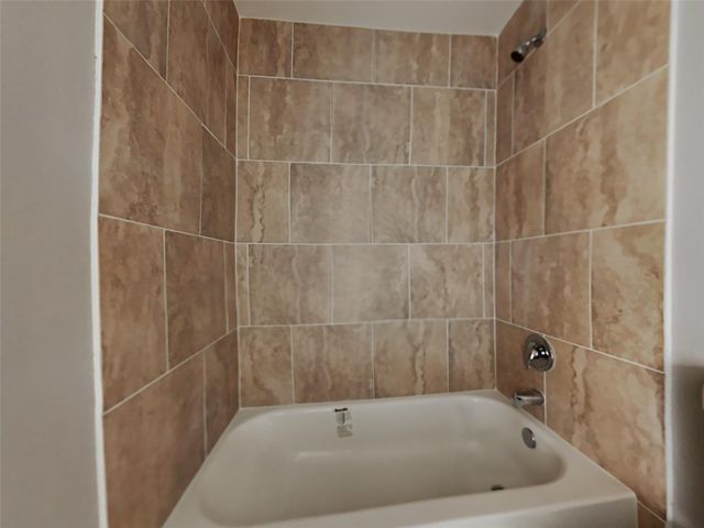 8639 Sunderland Road, Houston, TX 77028