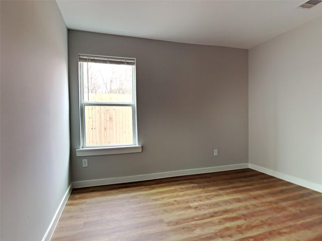 8639 Sunderland Road, Houston, TX 77028