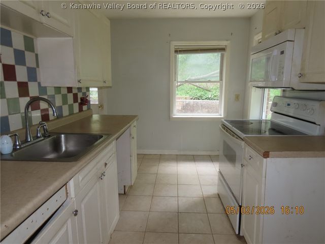 1007 Belmont Street, Charleston, WV 25314