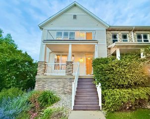 8280 Starr Grass Drive #8280, Madison, WI 53179
