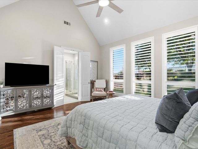 630 The Lakes Boulevard, Lewisville, TX 75056