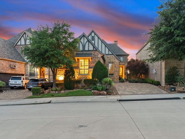 630 The Lakes Boulevard, Lewisville, TX 75056