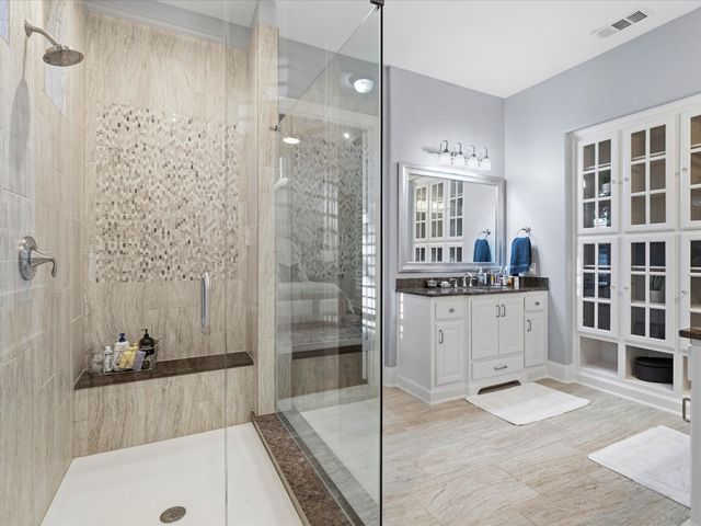 630 The Lakes Boulevard, Lewisville, TX 75056