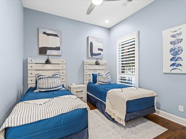 630 The Lakes Boulevard, Lewisville, TX 75056
