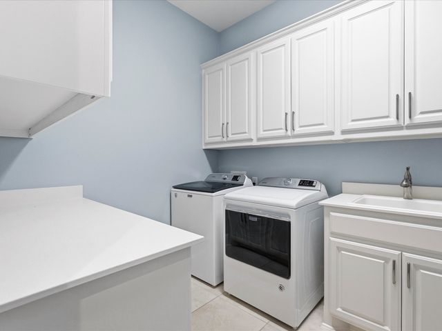 630 The Lakes Boulevard, Lewisville, TX 75056