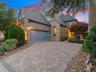 630 The Lakes Boulevard, Lewisville, TX 75056