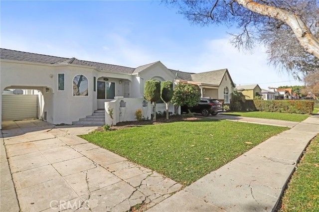 7827 La Salle, Los Angeles, CA 90047
