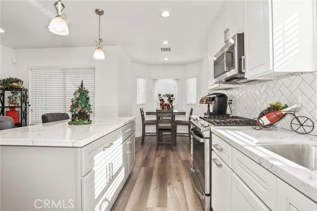 7827 La Salle, Los Angeles, CA 90047