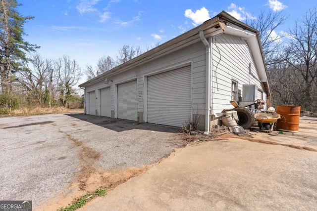 111 Skitts Mountain Road, Cleveland, GA 30528