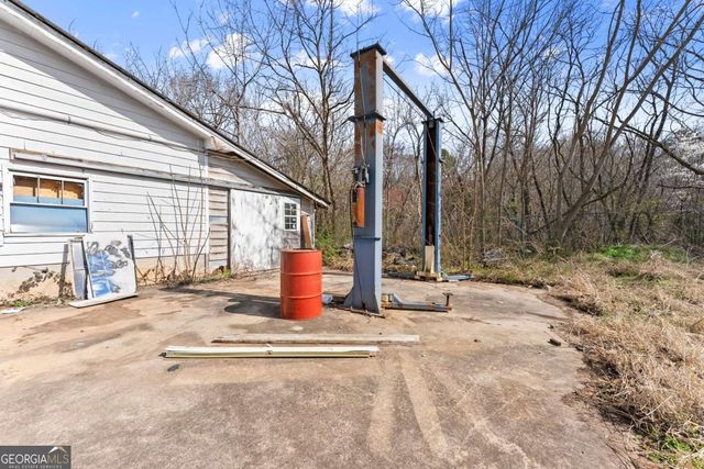 111 Skitts Mountain Road, Cleveland, GA 30528