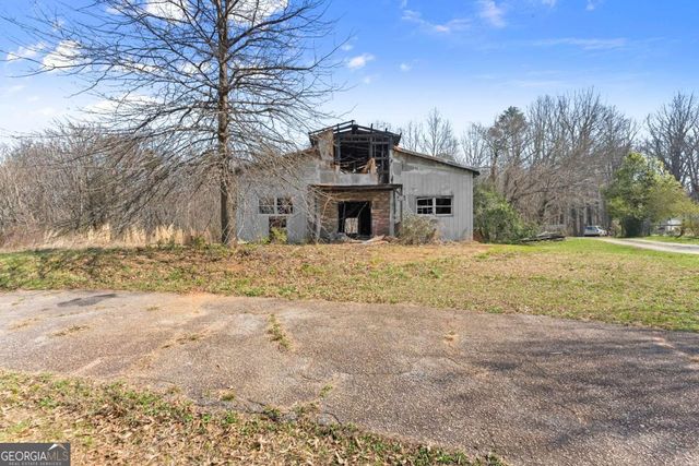 111 Skitts Mountain Road, Cleveland, GA 30528