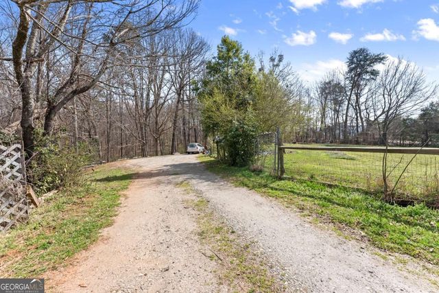 111 Skitts Mountain Road, Cleveland, GA 30528