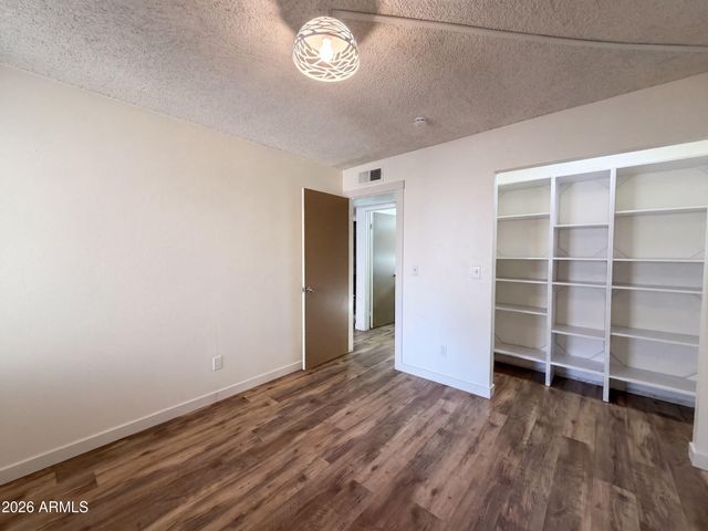1725 N DATE -- 5, Mesa, AZ 85201