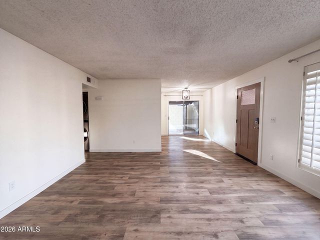 1725 N DATE -- 5, Mesa, AZ 85201