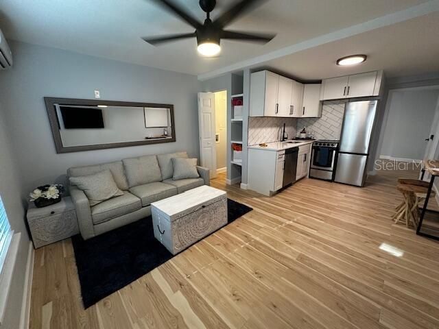 121 18TH AVENUE N, St Petersburg, FL 33704