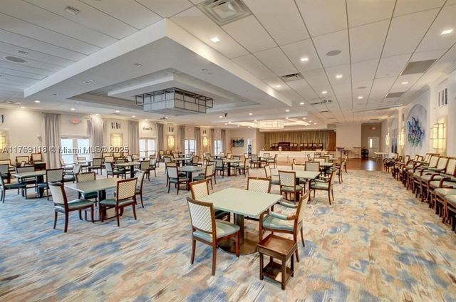 5876 Regal Glen Dr 101, Boynton Beach, FL 33437