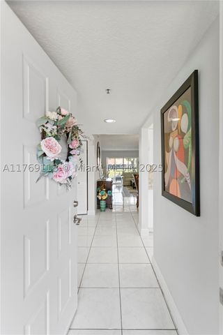 5876 Regal Glen Dr 101, Boynton Beach, FL 33437