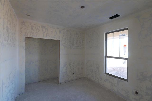 9228 NW 87th Street, Yukon, OK 73099