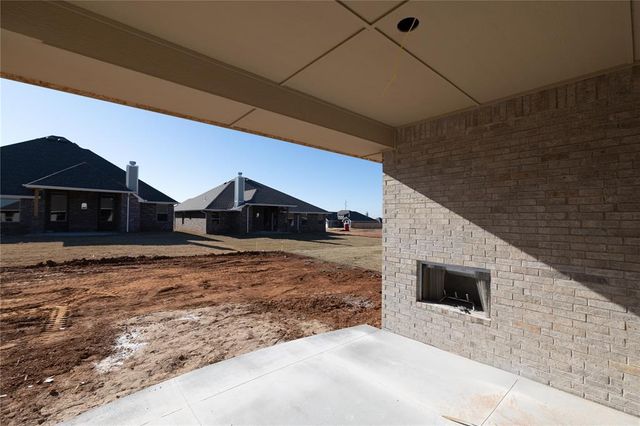 9228 NW 87th Street, Yukon, OK 73099