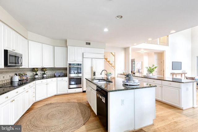 1146 FAIRBANKS DR, Lutherville Timonium, MD 21093