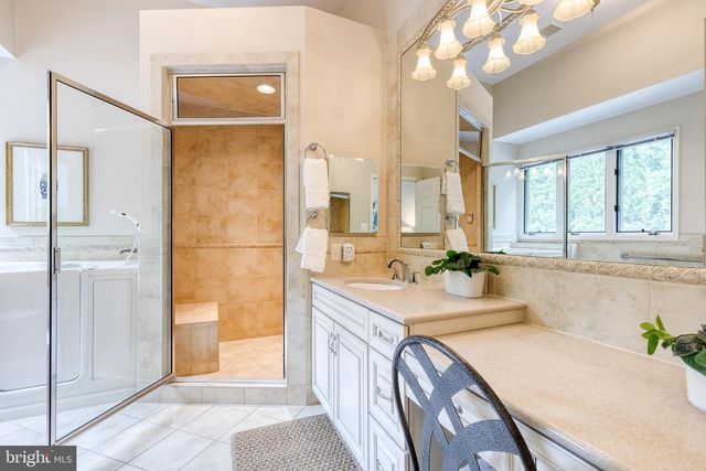 1146 FAIRBANKS DR, Lutherville Timonium, MD 21093