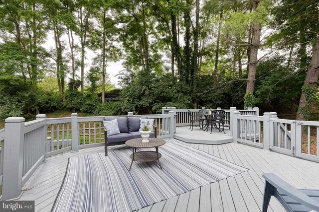 1146 FAIRBANKS DR, Lutherville Timonium, MD 21093